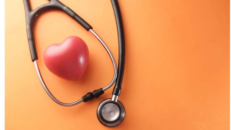 Falta de vitamina D acelera o coração: entenda como isso afeta sua saúde